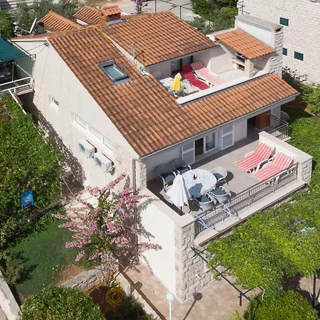 Apartment Damir